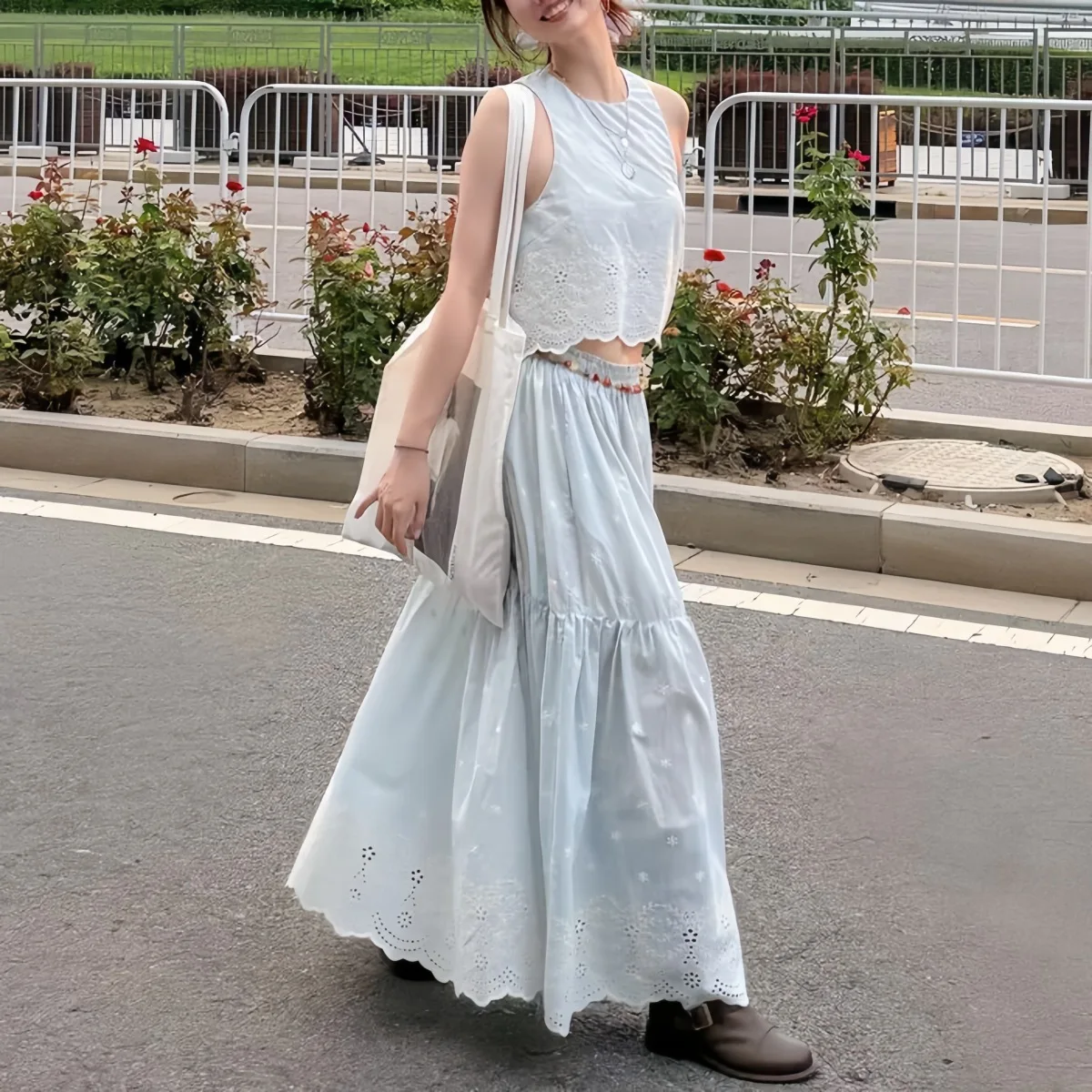 Style Travel Round-neck Sleeveless Embroidered Vest With Elastic Waist Lace Trim Seaside Vacation Long Skirt Set Fashion F3BD
Style Travel Round-neck Sleeveless Embroidered Vest With Elastic Waist Lace Trim Seaside Vacation Long Skirt Set Fashion F3BD
