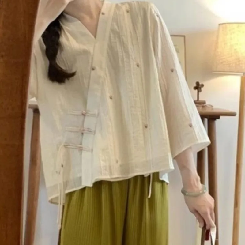 2025 New Creative Pregnant Women's New Chinese V-neck Embroidered Shirt Maternity Summer New Simple Breathable Shirt Top LI318
2025 New Creative Pregnant Women's New Chinese V-neck Embroidered Shirt Maternity Summer New Simple Breathable Shirt Top LI318