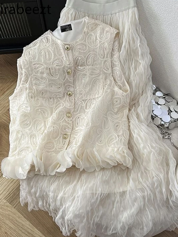 New Chinese Style Embroidered Sequins Vest + Sheer Skirt Set Women's Elegant Loose Fit Spring Summer Outfit
New Chinese Style Embroidered Sequins Vest + Sheer Skirt Set Women's Elegant Loose Fit Spring Summer Outfit