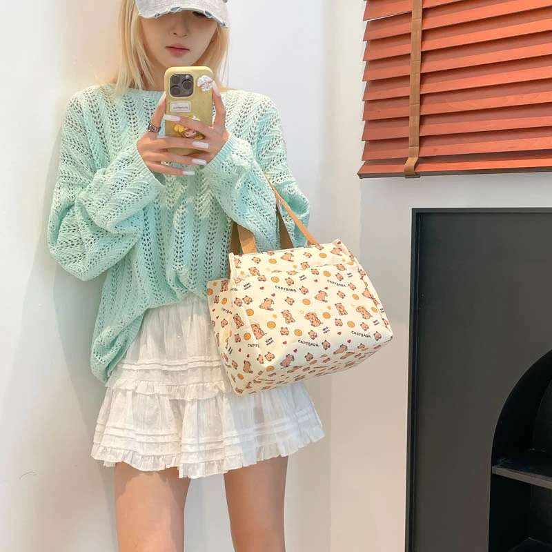 Women Canvas Adorable Capybara Tote Large Capacity Lovely Animal Tote Bag Wear Resist Casual Shopping Bag Trip Beach Bag
Women Canvas Adorable Capybara Tote Large Capacity Lovely Animal Tote Bag Wear Resist Casual Shopping Bag Trip Beach Bag