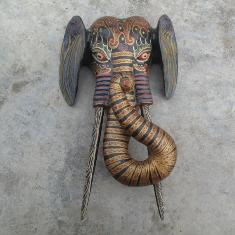 Painted Nuo mask Nuo god mask wood carving folk ornaments home collection 
Painted Nuo mask Nuo god mask wood carving folk ornaments home collection