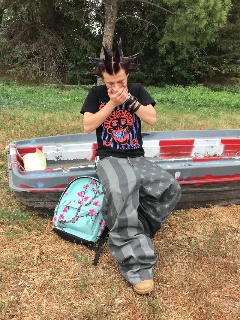 Fashion versatile Y2K Gothic hip-hop striped five-pointed star men jeans retro punk Harajuku trendy rock wide-leg pants
Fashion versatile Y2K Gothic hip-hop striped five-pointed star men jeans retro punk Harajuku trendy rock wide-leg pants