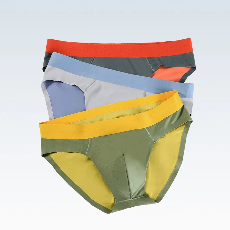 Men's ice silk seamless underwear men breathable briefs summer thin boys sports low waist sexy short shorts head
Men's ice silk seamless underwear men breathable briefs summer thin boys sports low waist sexy short shorts head