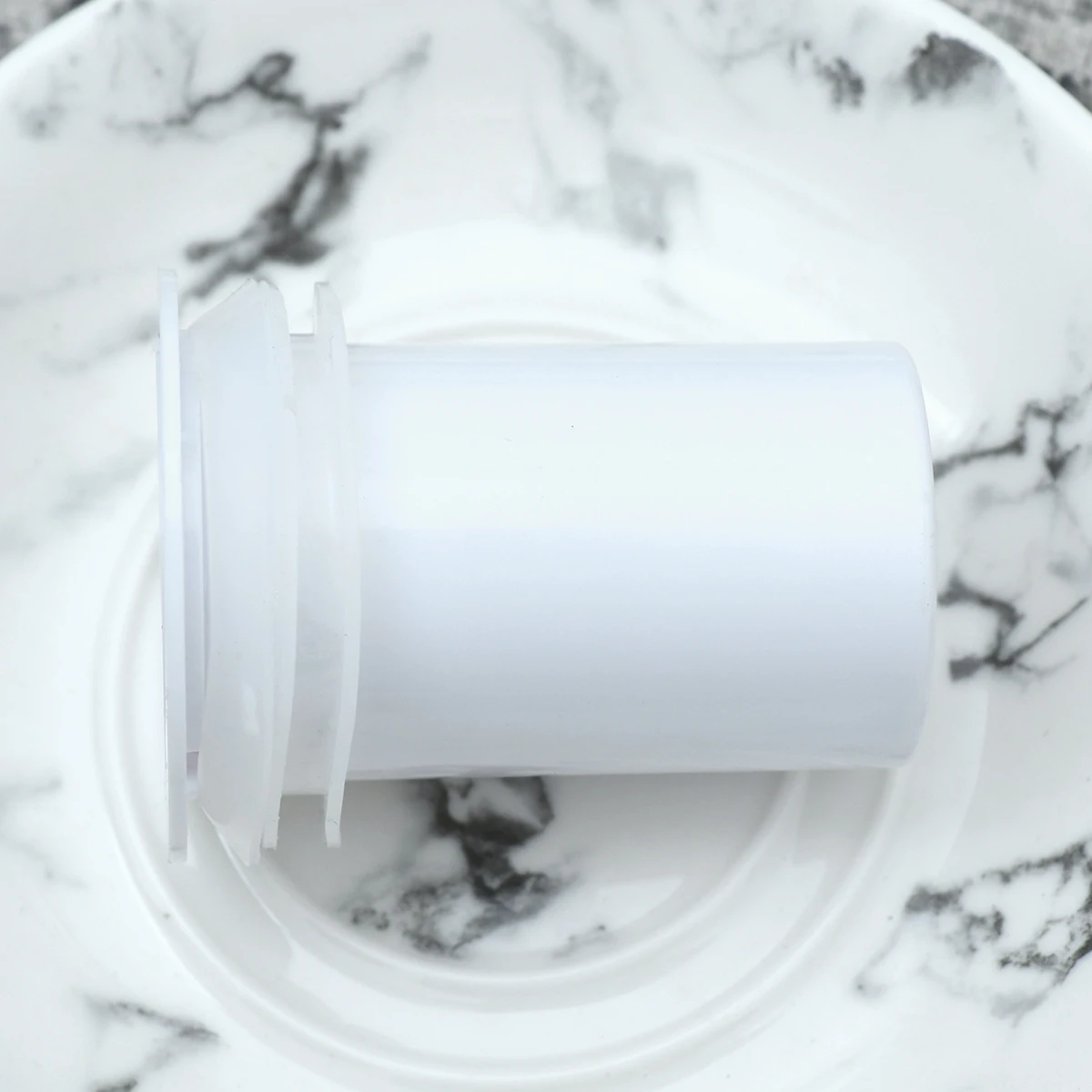 2Pcs Floor Drain Cover High-Efficiency Anti-Blocking Shower Strainer Bathroom Drainage Gully Leakage Hole Filter Trap White
2Pcs Floor Drain Cover High-Efficiency Anti-Blocking Shower Strainer Bathroom Drainage Gully Leakage Hole Filter Trap White