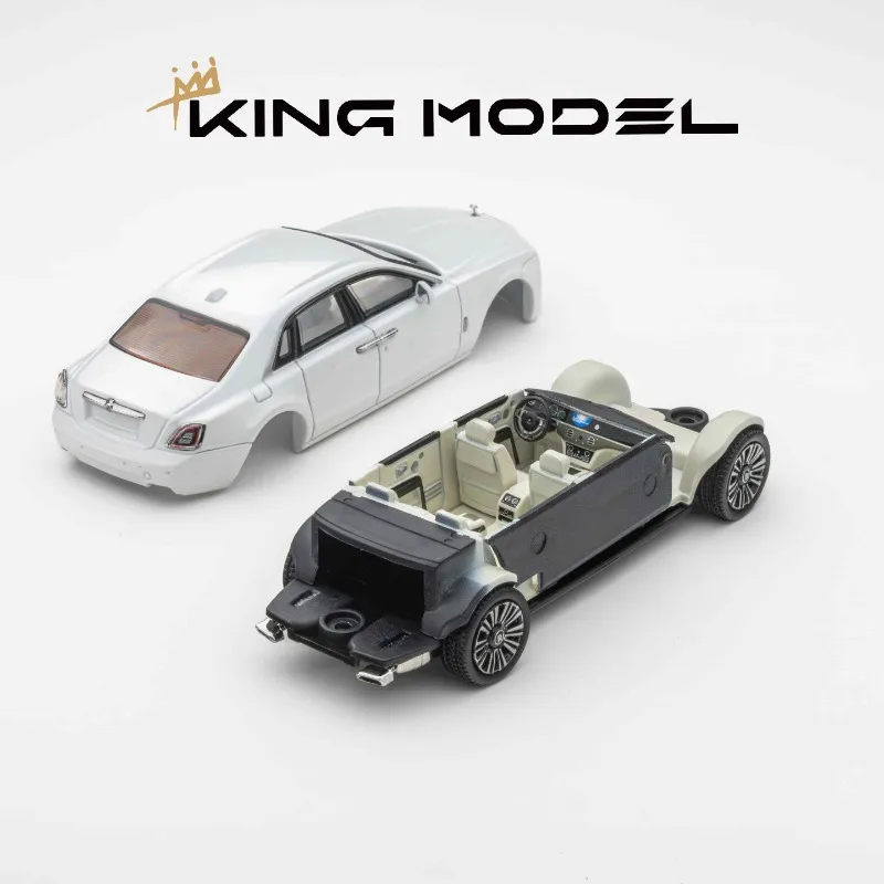 KM 1:64 new Rolls Royce, die cast alloy car model, holiday gift, adult high-end static collection ornament, male gift.
KM 1:64 new Rolls Royce, die cast alloy car model, holiday gift, adult high-end static collection ornament, male gift.