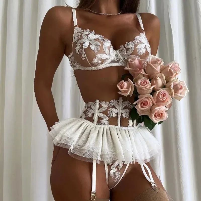 Luxury Flower Embroidered Bra Thong 3Pcs Sets With Ruffles Peplum Transparent Underwear Woman Suits Erotic Sexy Lingerie Set
Luxury Flower Embroidered Bra Thong 3Pcs Sets With Ruffles Peplum Transparent Underwear Woman Suits Erotic Sexy Lingerie Set