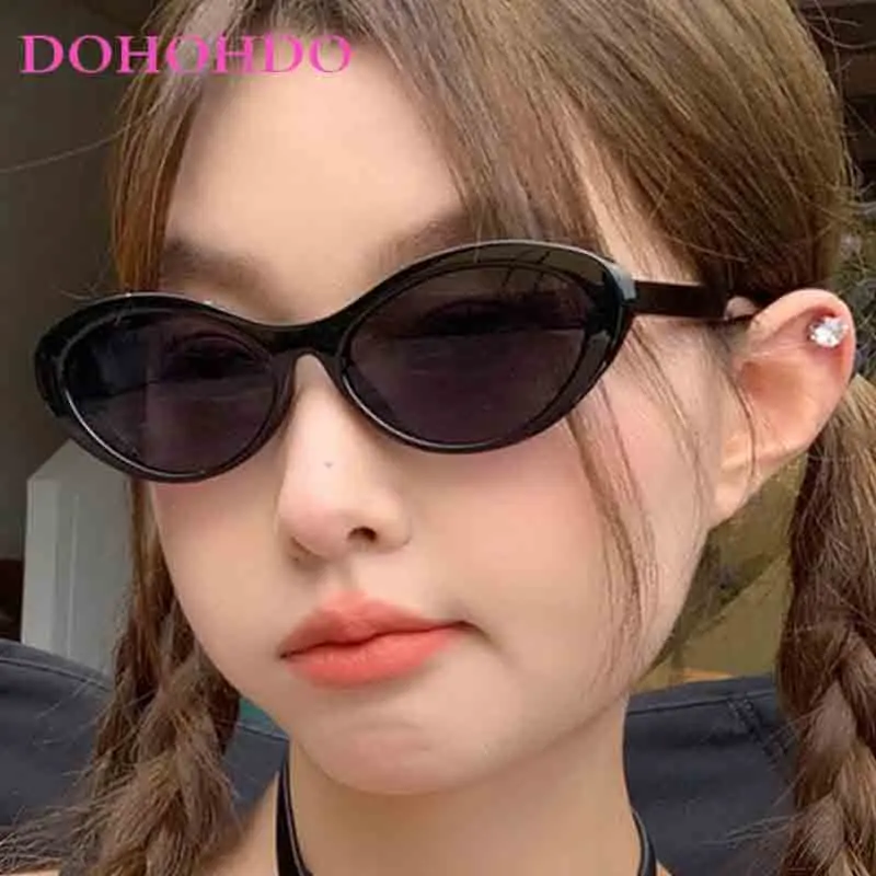 Classic Luxury Brand Designer Women Sunglasses Vintage Small Oval Glasses Men Fashion Sun Glasses Unisex Travel Eyewear UV400
Classic Luxury Brand Designer Women Sunglasses Vintage Small Oval Glasses Men Fashion Sun Glasses Unisex Travel Eyewear UV400