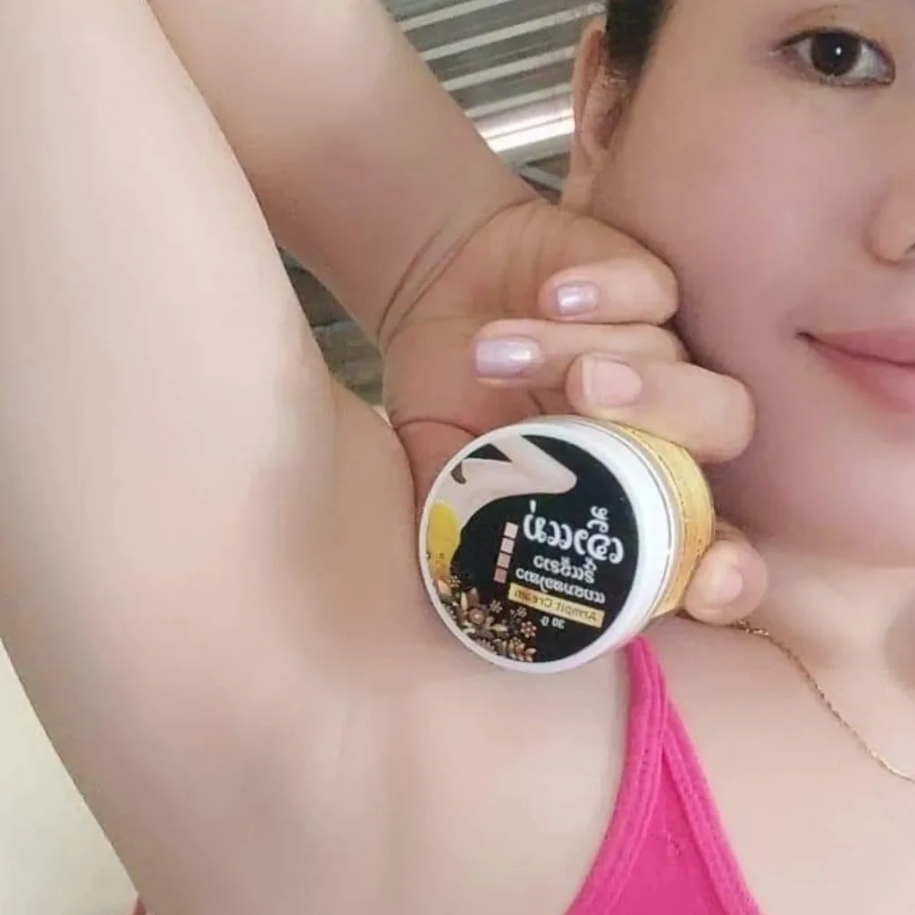 Thái Lan loại bỏ mùi hôi nách chống mồ hôi làm trắng nách 30g กำจัดกลิ่นรักแร้ ลดเหงื่อ ใต้วงแขน
Thái Lan loại bỏ mùi hôi nách chống mồ hôi làm trắng nách 30g กำจัดกลิ่นรักแร้ ลดเหงื่อ ใต้วงแขน