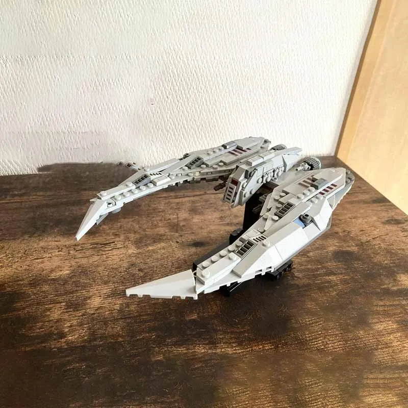 314 частиц MOC знаменитый фильм и телевидение Cylon Raider модель космического корабля в сборе строительные блоки игрушка детский подарок на день рождения
314 частиц MOC знаменитый фильм и телевидение Cylon Raider модель космического корабля в сборе строительные блоки игрушка детский подарок на день рождения