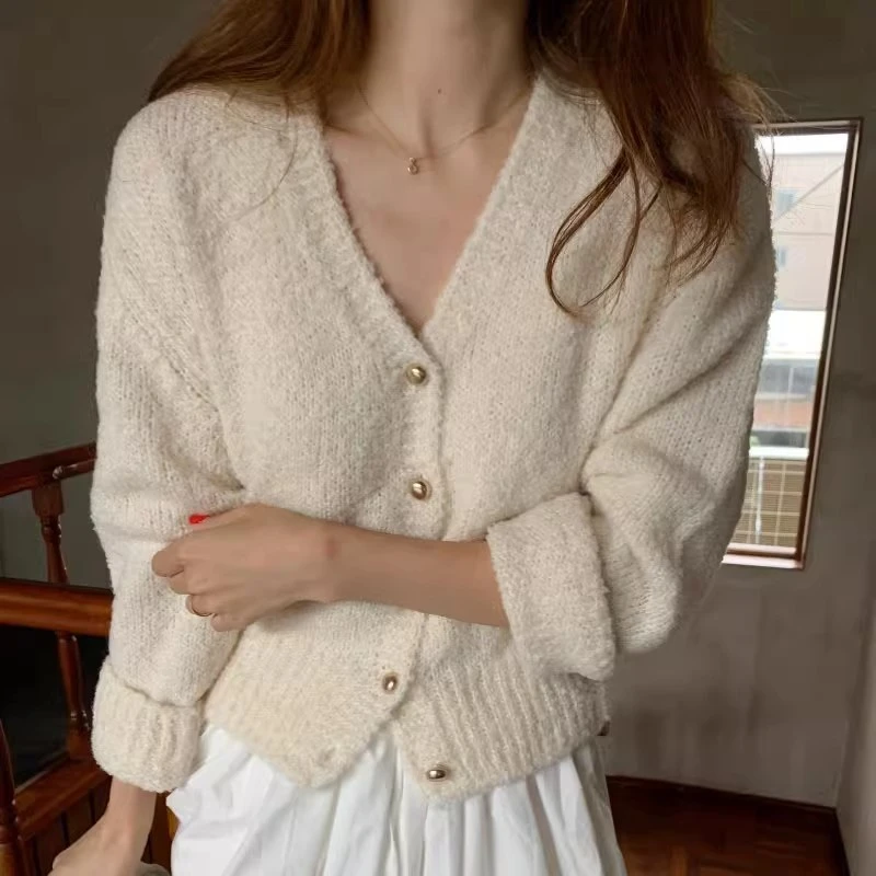 Lazy Sle V-Ne ort Knitted Sweater Women's Spring Autumn Sweet Aosphere Single Button Cardigan Jaet Fem Top
Lazy Sle V-Ne ort Knitted Sweater Women's Spring Autumn Sweet Aosphere Single Button Cardigan Jaet Fem Top