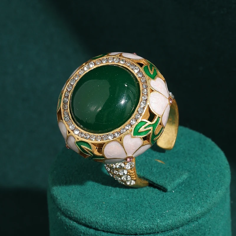 Vintage Big Round Natural Stone Green Ring Antique Gold Plated Hollow Pink Flower Shape Engagement New Jewelry Women Accessories
Vintage Big Round Natural Stone Green Ring Antique Gold Plated Hollow Pink Flower Shape Engagement New Jewelry Women Accessories