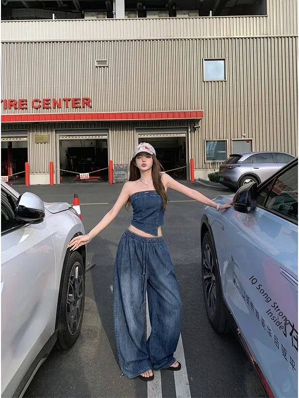 Summer Casual Vacation Denim Set Women's Sleeveless Slim Fit Tank Top Wide Leg Pants Lazy Two Piece Set High Waist Long Pants
Summer Casual Vacation Denim Set Women's Sleeveless Slim Fit Tank Top Wide Leg Pants Lazy Two Piece Set High Waist Long Pants