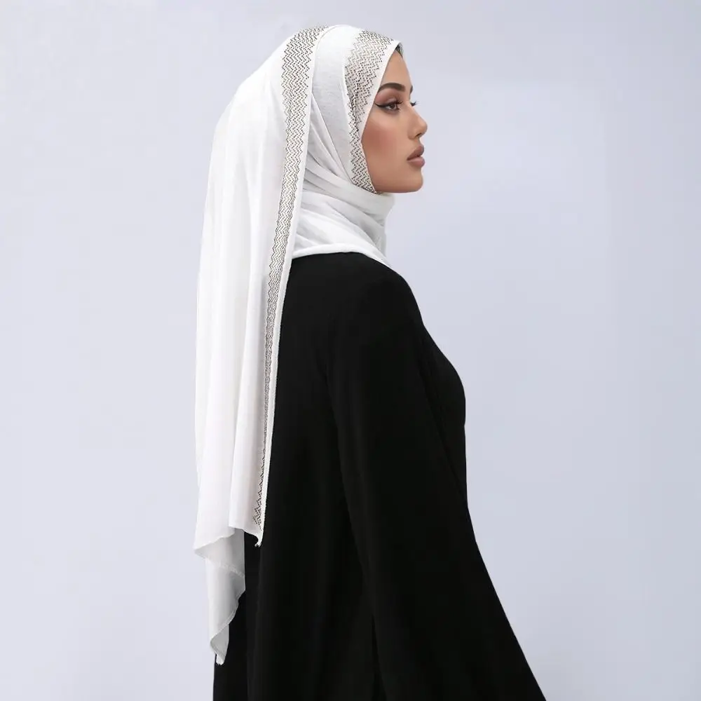 New Solid Color Hijab Scarf Shinny Sun Protection Shawl Long Wraps Breathable Rhinestone Turban Bandana For Women
New Solid Color Hijab Scarf Shinny Sun Protection Shawl Long Wraps Breathable Rhinestone Turban Bandana For Women