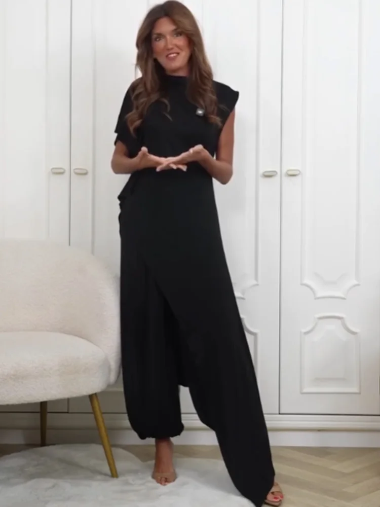 HH Women 2026 Fashion Sleeveless Asymmetric Pleated Decorated Long Top Female Summer Sexy Half-high Collar Party Solid Top
HH Women 2026 Fashion Sleeveless Asymmetric Pleated Decorated Long Top Female Summer Sexy Half-high Collar Party Solid Top