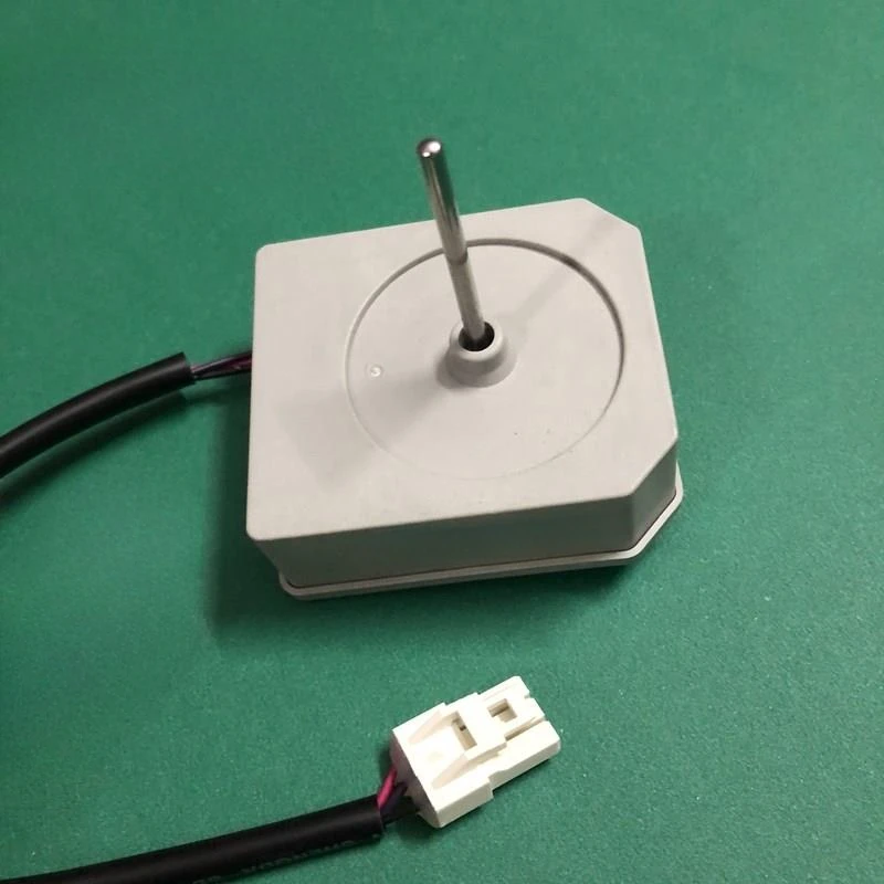 Двигатель вентилятора холодильника KBL-48ZWT05-1202A. DC 12 В 2200 об/мин
Двигатель вентилятора холодильника KBL-48ZWT05-1202A. DC 12 В 2200 об/мин