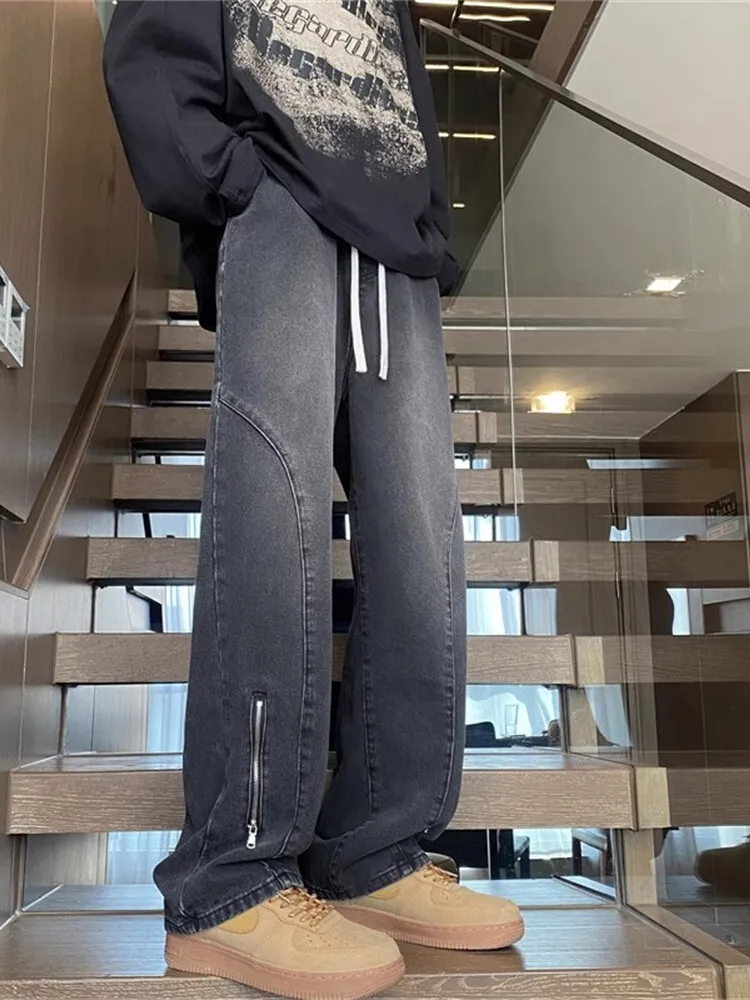 Американские свободные джинсы прямого кроя для мужчин, весенне-осенние, модные, в стиле High Street, брюки для мальчиков, повседневная одежда.
Американские свободные джинсы прямого кроя для мужчин, весенне-осенние, модные, в стиле High Street, брюки для мальчиков, повседневная одежда.