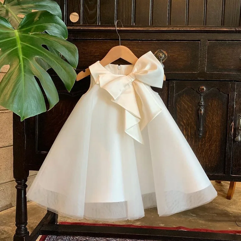 Baby Girl First Birthday Dress Korean High-end Little Host Princess Dress Children's White Piano Performance Dress
Baby Girl First Birthday Dress Korean High-end Little Host Princess Dress Children's White Piano Performance Dress