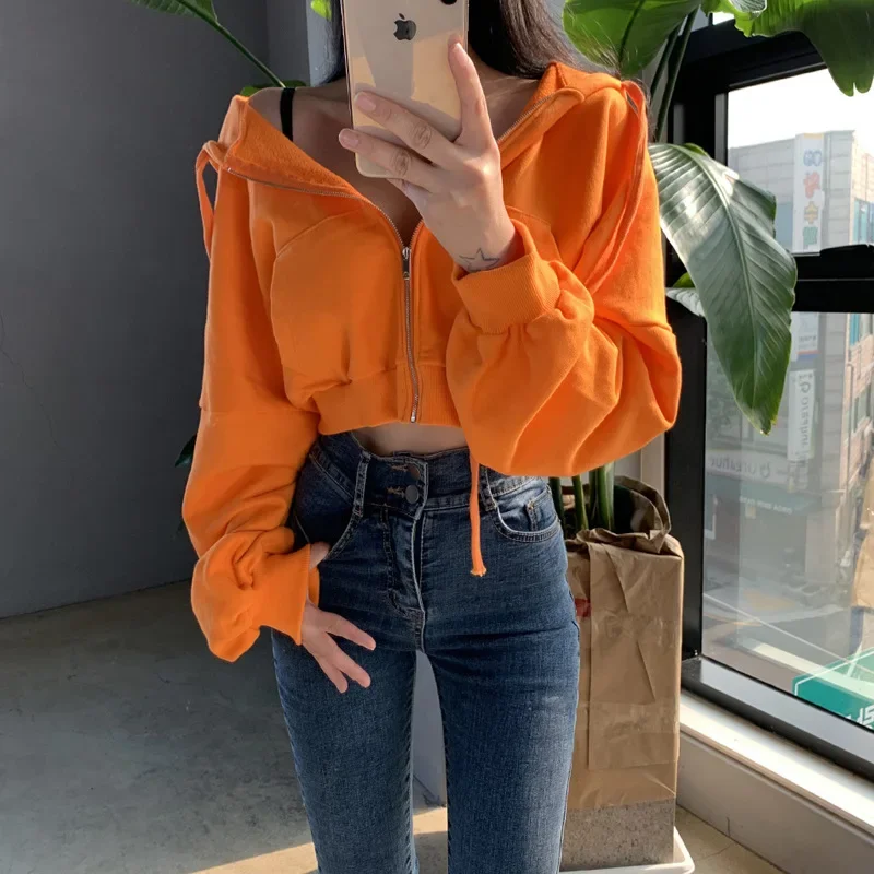 Autumn New Collection with Velvet Solid Color Hooded Sports Short Hoodie Women's Fashion Loose Pullover Coat
Autumn New Collection with Velvet Solid Color Hooded Sports Short Hoodie Women's Fashion Loose Pullover Coat