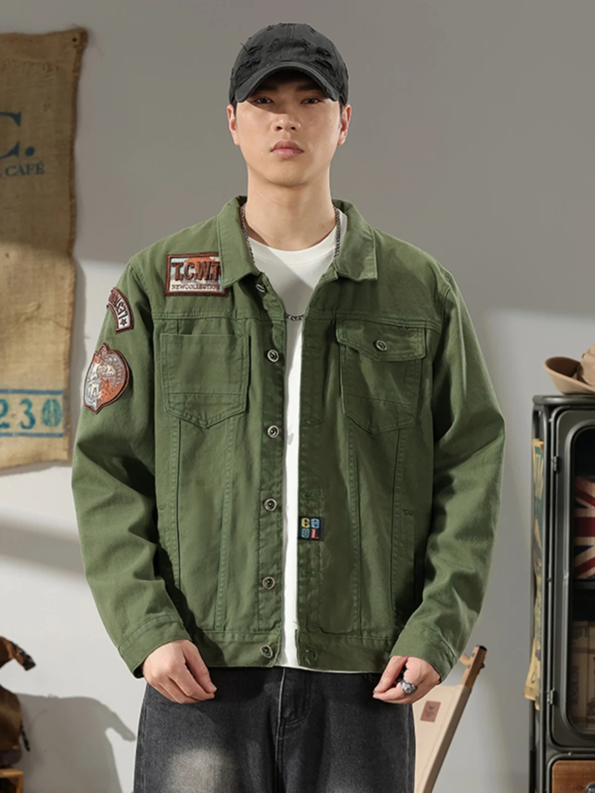 Luxury Men's Denim Jacket Spring Autumn Heavyweight Embroidery Casual Versatile Jacket Cool Top Trendy Brand Standard Fit Jea...
Luxury Men's Denim Jacket Spring Autumn Heavyweight Embroidery Casual Versatile Jacket Cool Top Trendy Brand Standard Fit Jea...