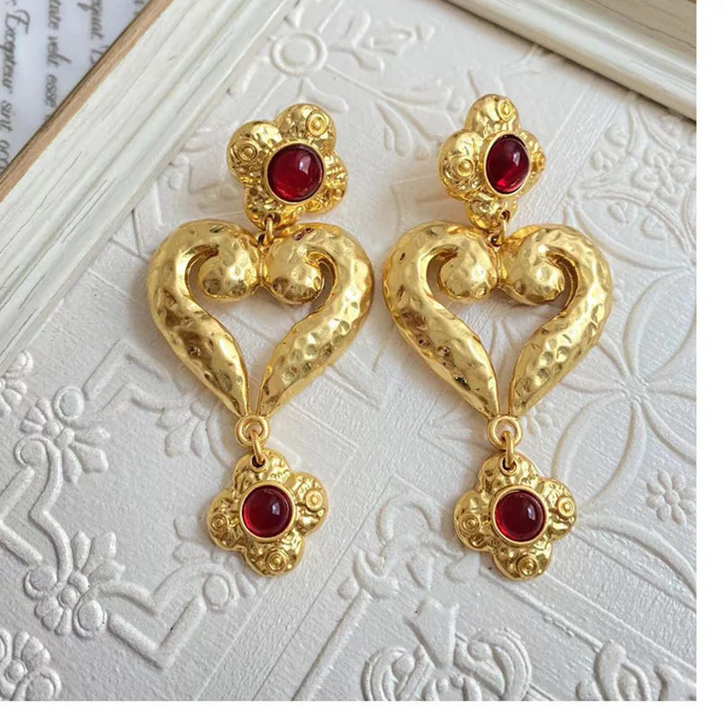 European Royal Jewelry Replication 18K Gold Filled Coloured Glaze Ear Drop Dangle Hammered Retro Earring Handcraft Fine Jewelry
European Royal Jewelry Replication 18K Gold Filled Coloured Glaze Ear Drop Dangle Hammered Retro Earring Handcraft Fine Jewelry