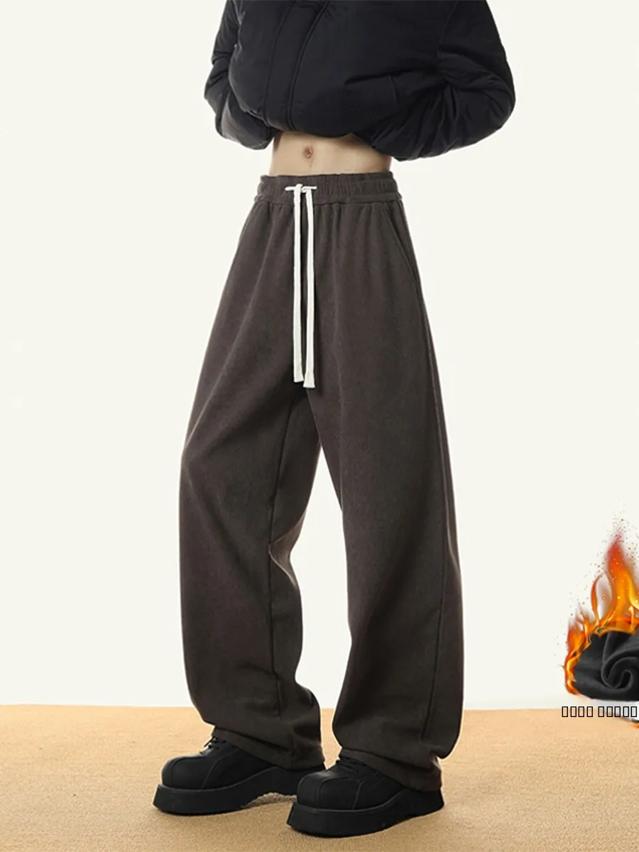 Мужские вельветовые брюки на осень-зиму, утепленные, широкие, прямого кроя, в американском стиле, плотные, с эффектом драпировки
Мужские вельветовые брюки на осень-зиму, утепленные, широкие, прямого кроя, в американском стиле, плотные, с эффектом драпировки