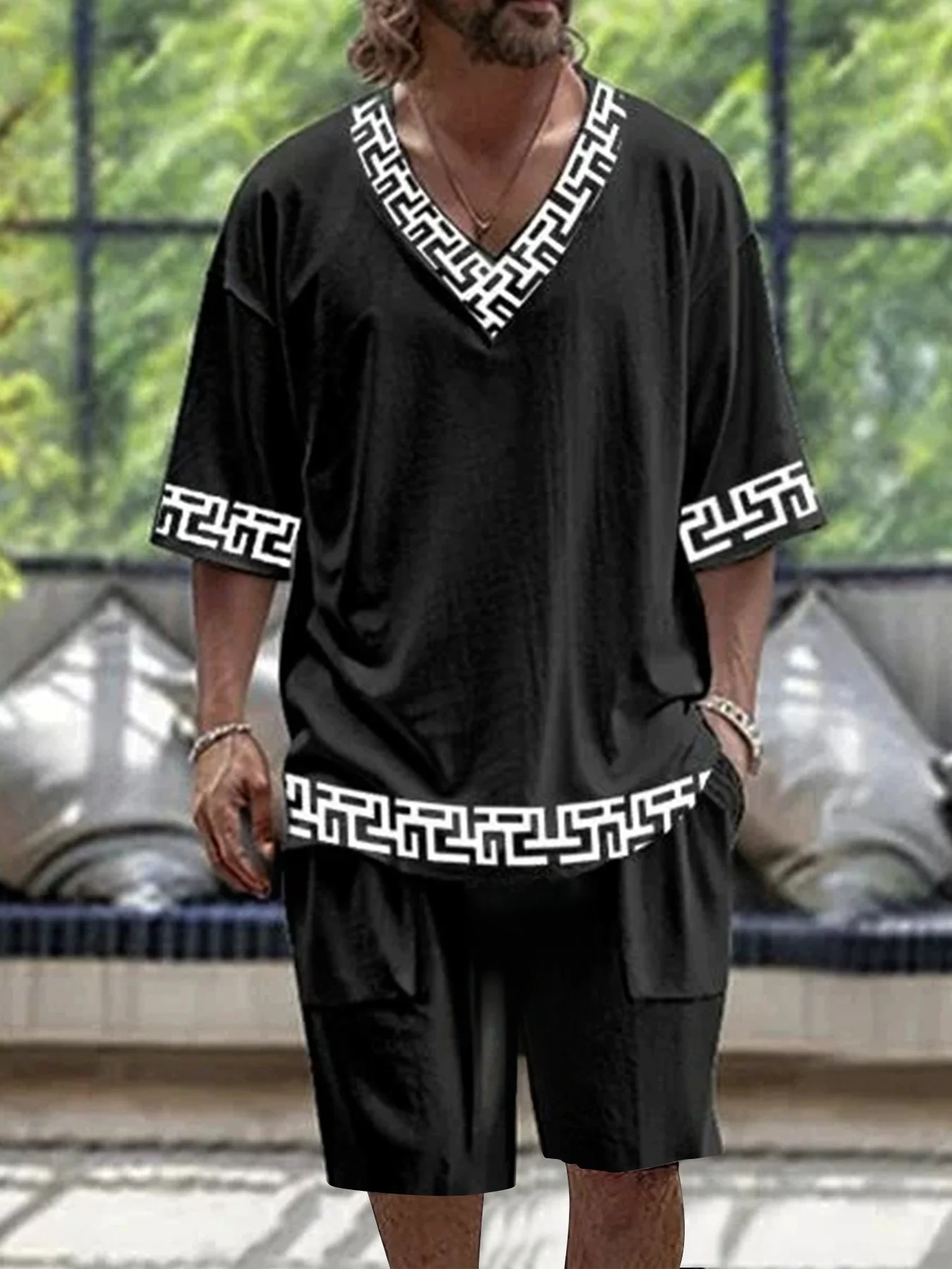 2025 casual suit men's summer loose short-sleeved knitted sweater shorts sports suit breathable and quick-drying men's suit
2025 casual suit men's summer loose short-sleeved knitted sweater shorts sports suit breathable and quick-drying men's suit