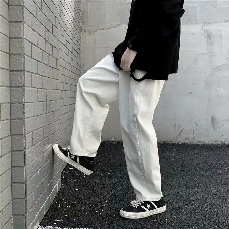 Модные белые прямые джинсы для мужчин, осенняя новинка, свободный крой, универсальные, из хлопкового денима, средняя посадка, на молнии, повседневные.
Модные белые прямые джинсы для мужчин, осенняя новинка, свободный крой, универсальные, из хлопкового денима, средняя посадка, на молнии, повседневные.