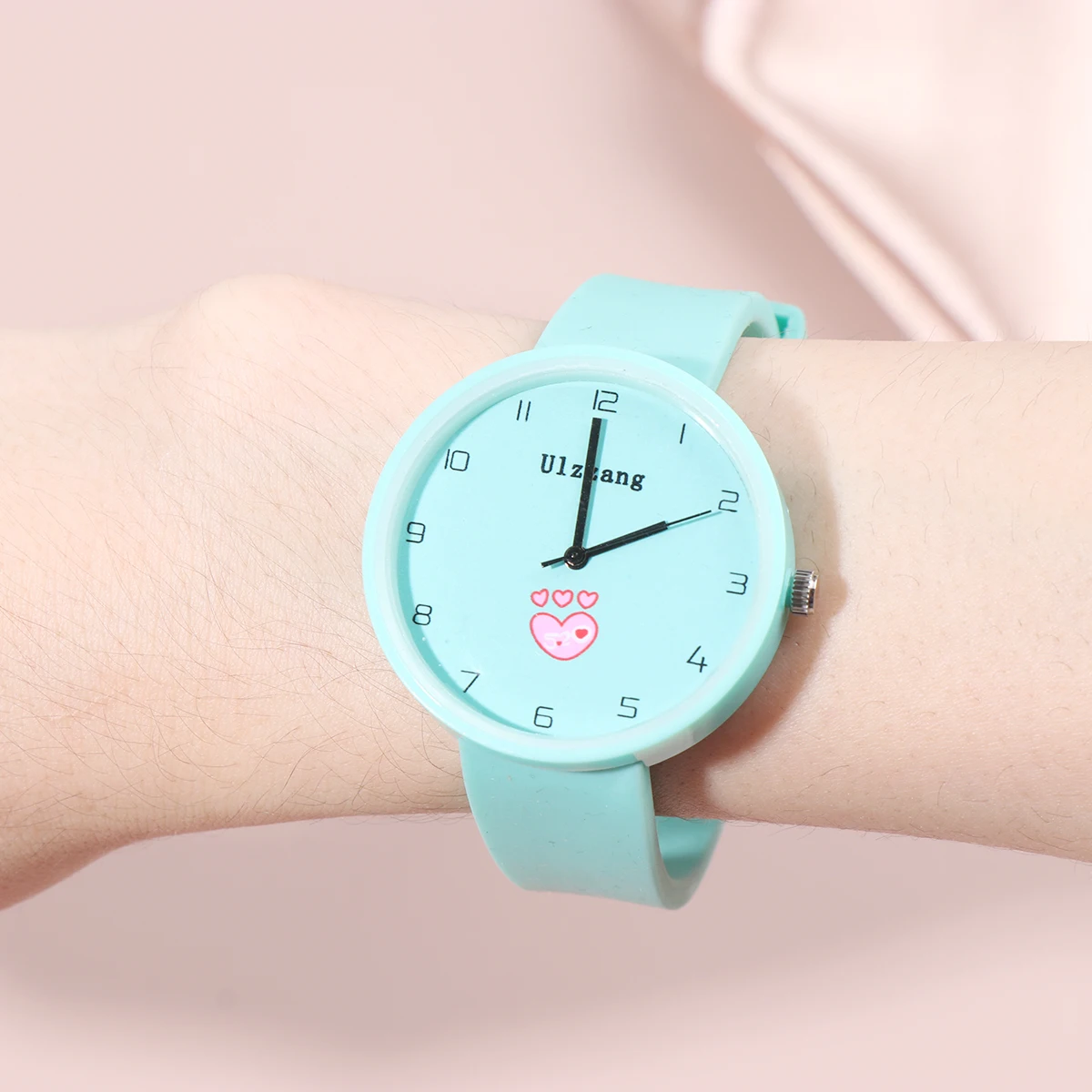 Waterproof Quartz Watch Fashion Wrist Decoration Durable Cartoon Design Adjustable Strap Gift Birthday Christmas School
Waterproof Quartz Watch Fashion Wrist Decoration Durable Cartoon Design Adjustable Strap Gift Birthday Christmas School