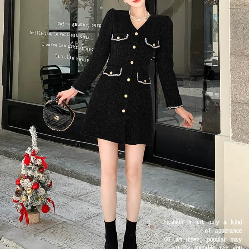 Women Red V-neck Small Fragrance Dress Waist Slim Elegant Vintage Sweet Mini One-piece Long Sleeve French Black Lady Mini Dress
Women Red V-neck Small Fragrance Dress Waist Slim Elegant Vintage Sweet Mini One-piece Long Sleeve French Black Lady Mini Dress