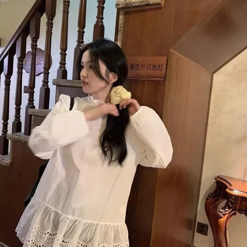 Korean Style Ruffle Lace Patchwork White Shirts Women Spring Loose Long Sleeve Transparent Tops Sweet Casual Blouse New
Korean Style Ruffle Lace Patchwork White Shirts Women Spring Loose Long Sleeve Transparent Tops Sweet Casual Blouse New