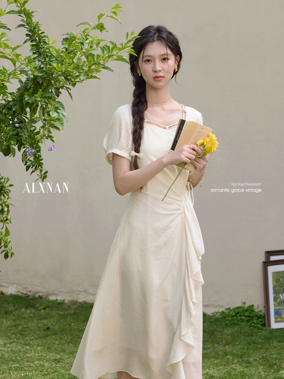 ALXNAN Women's Dress Apricot Long A-line Elegant Dress French Elegant Holiday Square Neck Beaded Ruffles Female Clothing L53606
ALXNAN Women's Dress Apricot Long A-line Elegant Dress French Elegant Holiday Square Neck Beaded Ruffles Female Clothing L53606