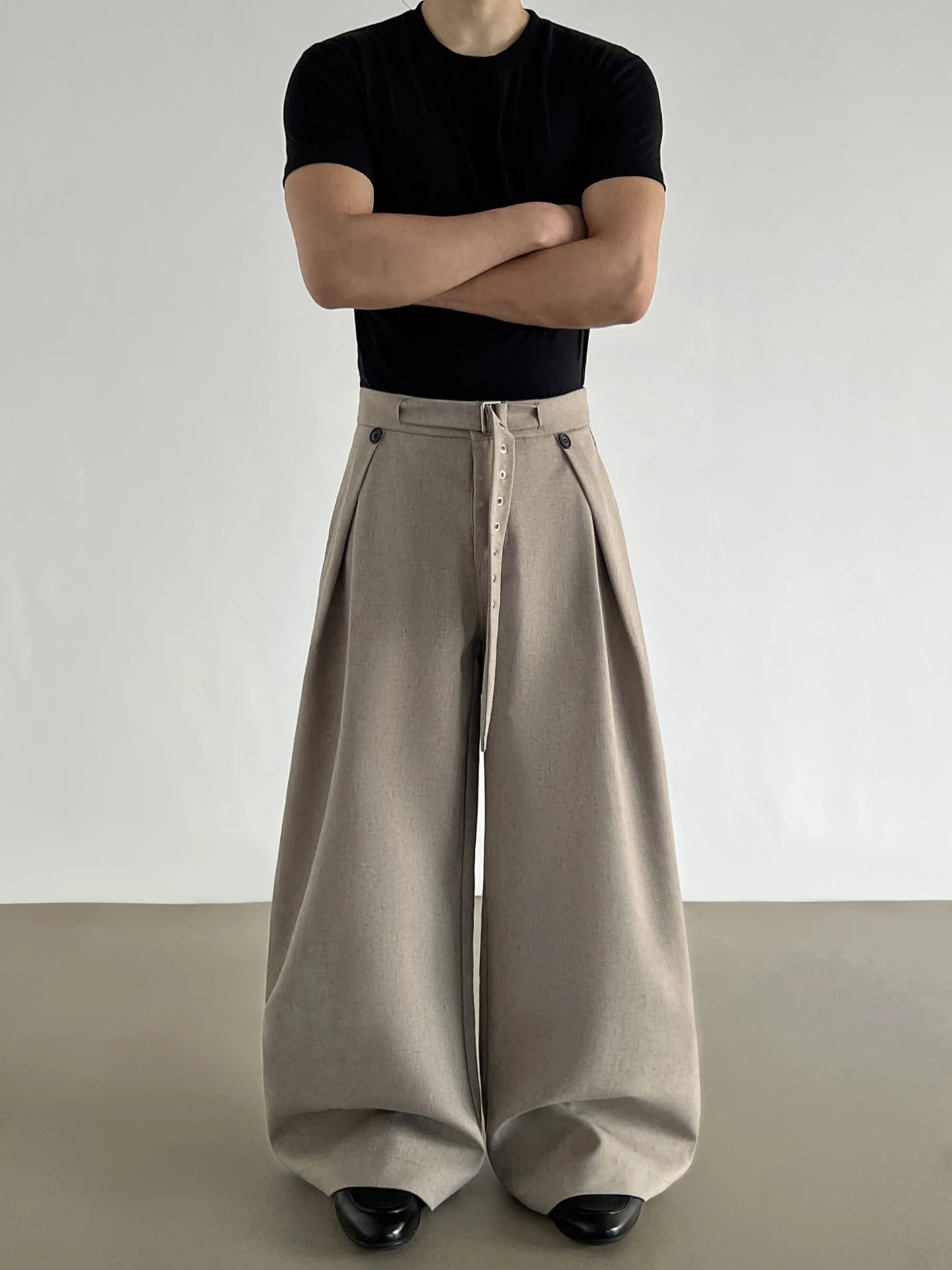 Men's Straight Leg Linen Casual Pants Autumn Spring Vintage Pleated CleanFit A-Line Wide Leg Casual Trousers for Men
Men's Straight Leg Linen Casual Pants Autumn Spring Vintage Pleated CleanFit A-Line Wide Leg Casual Trousers for Men