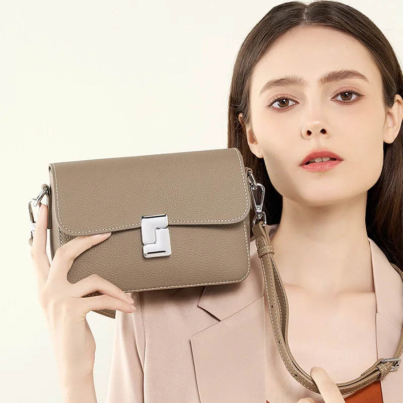 Genuine Leather Women's Square Underarm Shoulder Bag Ladies' 2024 New High-quality Commuting Handbag, Casual Crossbody Small Bag
Genuine Leather Women's Square Underarm Shoulder Bag Ladies' 2024 New High-quality Commuting Handbag, Casual Crossbody Small Bag
