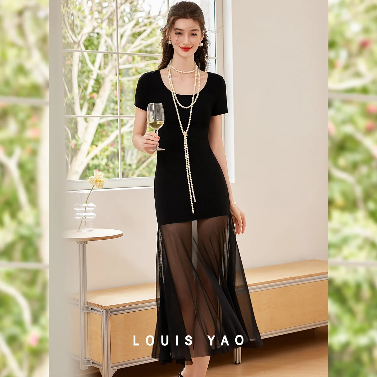 LOUIS YAO Splicing U-Neck Dress 2025 Summer Slim Formal Shoulder Sleeve Slight Strech Pullover Women's Dresses New
LOUIS YAO Splicing U-Neck Dress 2025 Summer Slim Formal Shoulder Sleeve Slight Strech Pullover Women's Dresses New