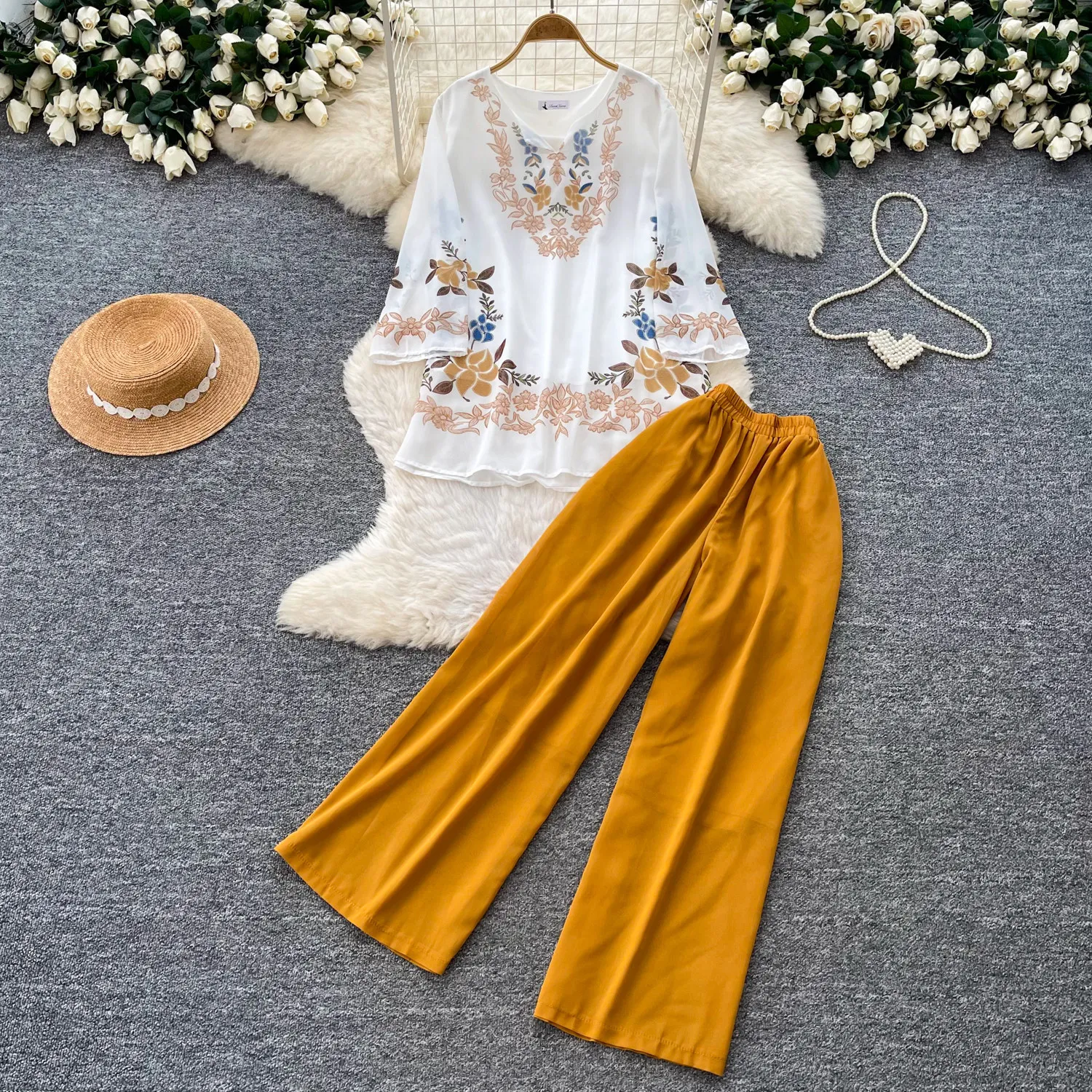 Two Piece Sets Pant Set Women V Neck Flare Sleeve Tops Wide Leg Long Pants Elastic Waist Y2k Streetwear Elegant Casual Loose
Two Piece Sets Pant Set Women V Neck Flare Sleeve Tops Wide Leg Long Pants Elastic Waist Y2k Streetwear Elegant Casual Loose
