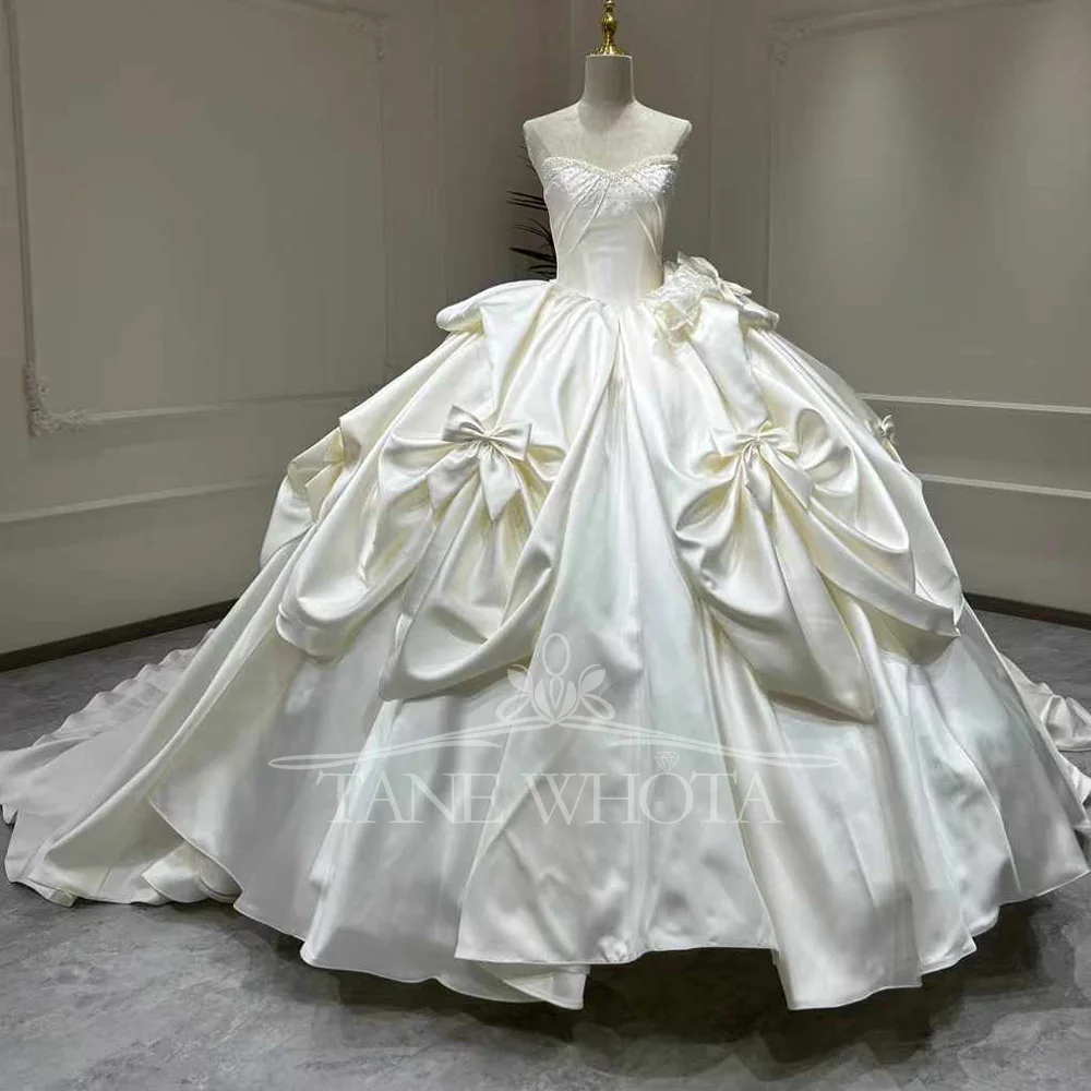 Настраиваемое свадебное платье принцессы, милое бальное платье без рукавов со шнуровкой сзади и бантом из бисера для женщин
Настраиваемое свадебное платье принцессы, милое бальное платье без рукавов со шнуровкой сзади и бантом из бисера для женщин