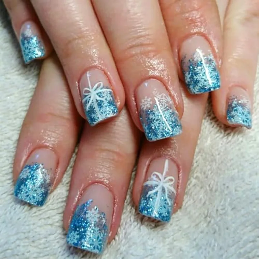 24Pcs Christmas Press on Nails Short Square French Tip Fake Nails with Blue Glitter Snowflake Design Winter False Nails Full Co
24Pcs Christmas Press on Nails Short Square French Tip Fake Nails with Blue Glitter Snowflake Design Winter False Nails Full Co