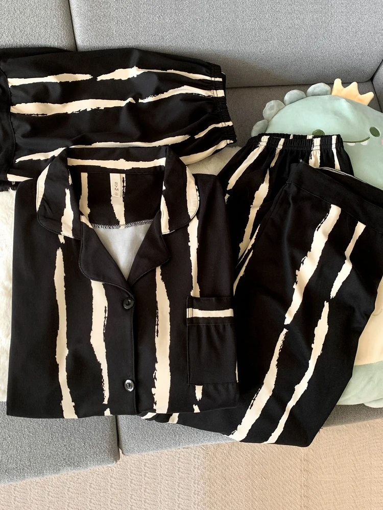 Корейский Sle пара Spwear из чистого хлопка, домашняя одежда, комплект футболок, женская весенне-летняя верхняя одежда, повседневная роскошная одежда с принтом
Корейский Sle пара Spwear из чистого хлопка, домашняя одежда, комплект футболок, женская весенне-летняя верхняя одежда, повседневная роскошная одежда с принтом