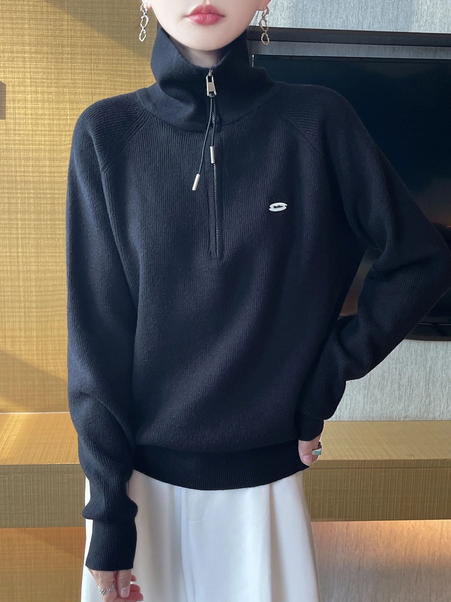 Свободный корейский свитер на молнии с воротником, женский, с длинным рукавом, осенне-зимний, вязаный, базовый, повседневный, комфортный
Свободный корейский свитер на молнии с воротником, женский, с длинным рукавом, осенне-зимний, вязаный, базовый, повседневный, комфортный