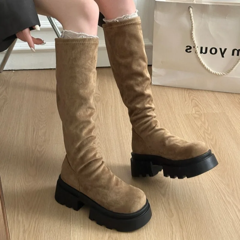 Platform Women Mid Heels Long Boots Winter 2025 New Woman Shoes Designer Suede Dress Pumps Classical Elegant Zapatillas De Mujer
Platform Women Mid Heels Long Boots Winter 2025 New Woman Shoes Designer Suede Dress Pumps Classical Elegant Zapatillas De Mujer