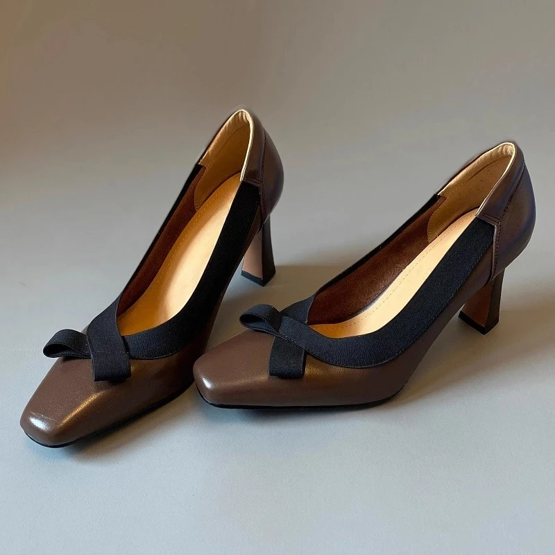 Женские туфли-мюли Eilyken на тонком каблуке с бантом-бабочкой, модные весенние туфли с круглым носком для вечеринок
Женские туфли-мюли Eilyken на тонком каблуке с бантом-бабочкой, модные весенние туфли с круглым носком для вечеринок