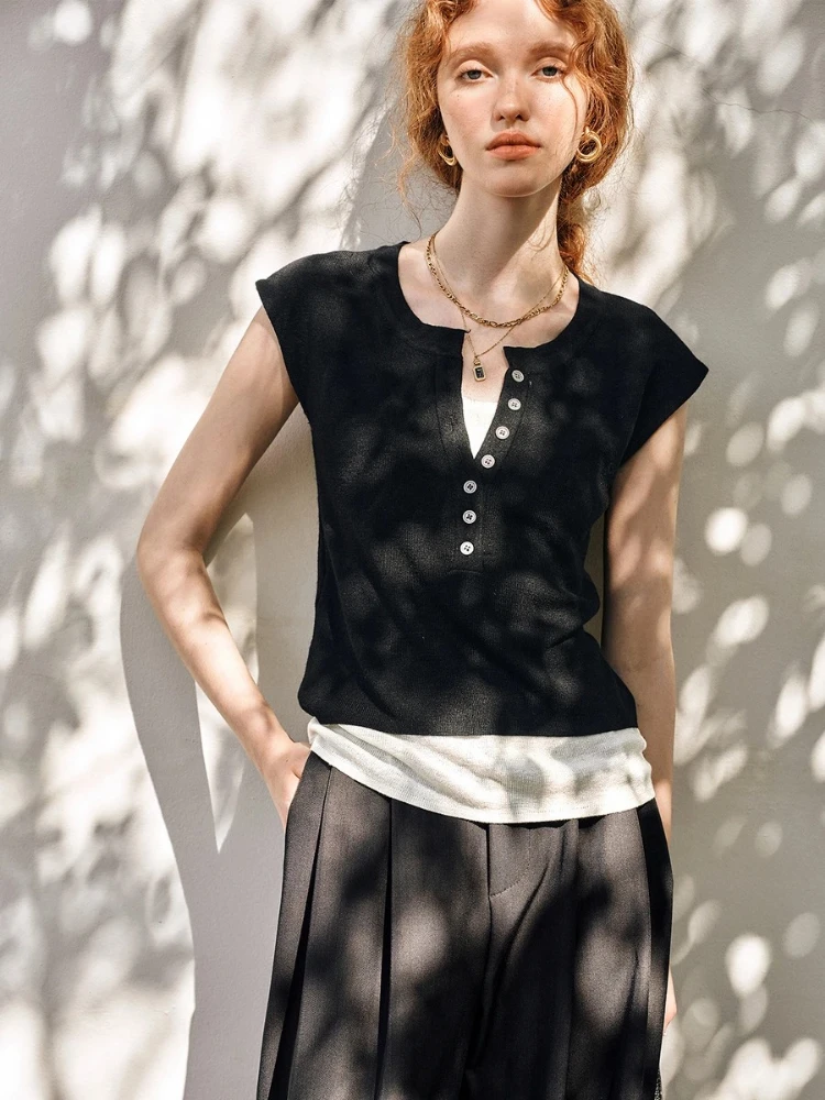 OLrain Women Vest 2025 Summer Black Knitted Sweaters Fashion Office Lady Matching Fake Two-piece Vests Woman Clothing O57XZ96316
OLrain Women Vest 2025 Summer Black Knitted Sweaters Fashion Office Lady Matching Fake Two-piece Vests Woman Clothing O57XZ96316