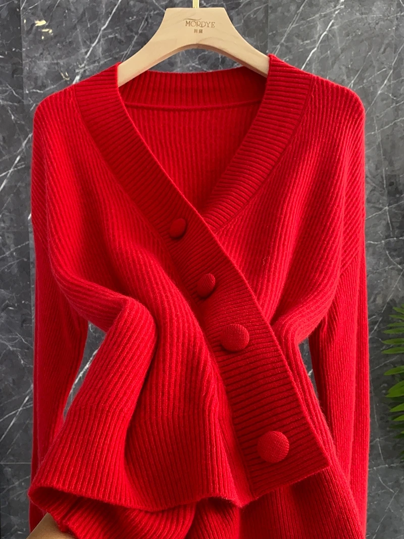 Cisas Red Pure Wool V-ne Knitted Sweater Cross Design Luy Year Top Coat Women's Faion Commute Sle Long Sve
Cisas Red Pure Wool V-ne Knitted Sweater Cross Design Luy Year Top Coat Women's Faion Commute Sle Long Sve