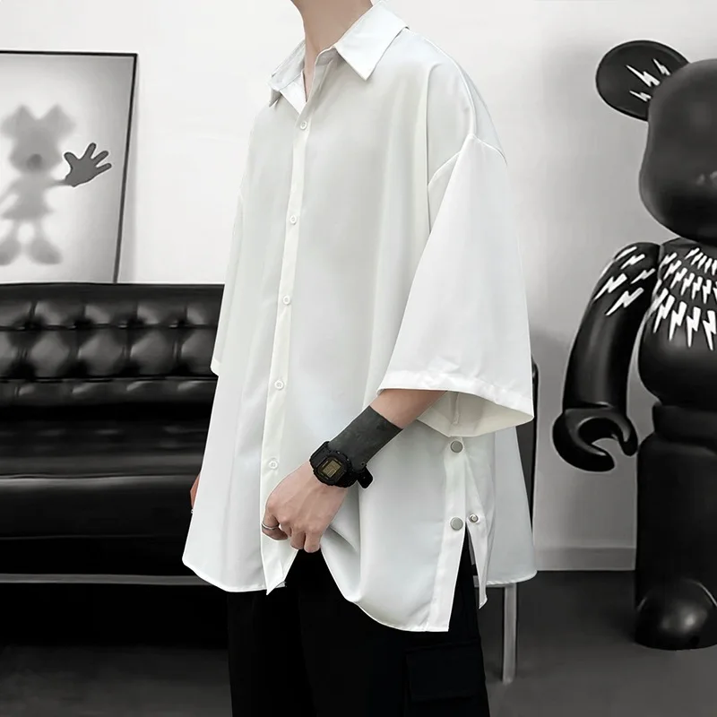 2026 Summer New Japanese Solid Side Button Design Men's Shirt Korean Fashion Men's Short Sleeve Casual Loose Shirt Streetwear
2026 Summer New Japanese Solid Side Button Design Men's Shirt Korean Fashion Men's Short Sleeve Casual Loose Shirt Streetwear