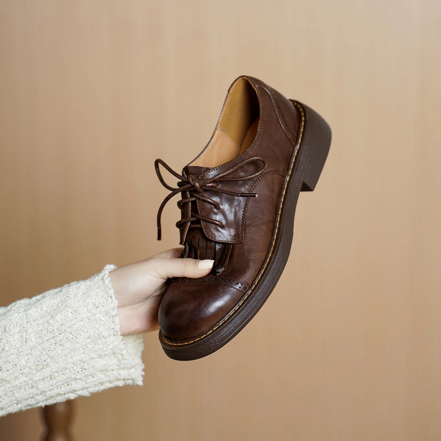 Fashion Women Monk Loafers Shoes Comfortable Low Heels Genuine Leather Casual Brogue Pumps Round Toe Office Daily Trendy Shoes
Fashion Women Monk Loafers Shoes Comfortable Low Heels Genuine Leather Casual Brogue Pumps Round Toe Office Daily Trendy Shoes