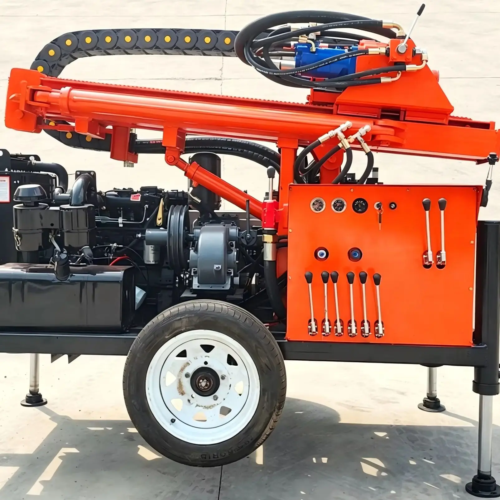 Customized 200m Depth Water Well Drilling Rig Wheeled Hydraulic Pneumatic Drilling Equipment Powered by Diesel
Customized 200m Depth Water Well Drilling Rig Wheeled Hydraulic Pneumatic Drilling Equipment Powered by Diesel