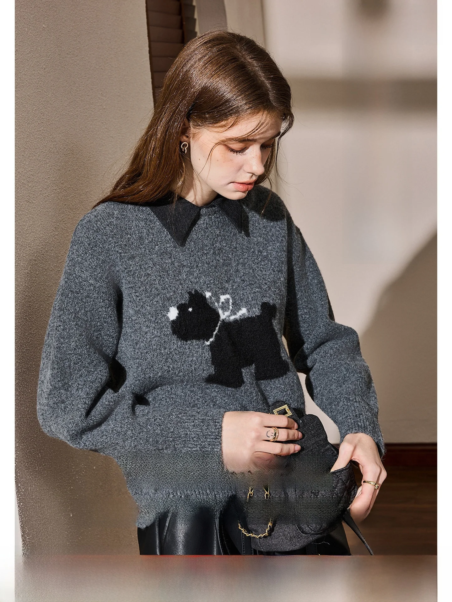 Two-Way Wearable Kuhnmarvin Women's Knitted Sweater with Detachable Collar Animal Cartoon Design Autumn Winter Loose Fit Comf...
Two-Way Wearable Kuhnmarvin Women's Knitted Sweater with Detachable Collar Animal Cartoon Design Autumn Winter Loose Fit Comf...