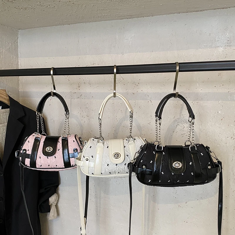 Luxurious Envelope Bag Women Multifunctional Shoulder Bag Light Luxury For Business Cards And Office Needs 
Luxurious Envelope Bag Women Multifunctional Shoulder Bag Light Luxury For Business Cards And Office Needs