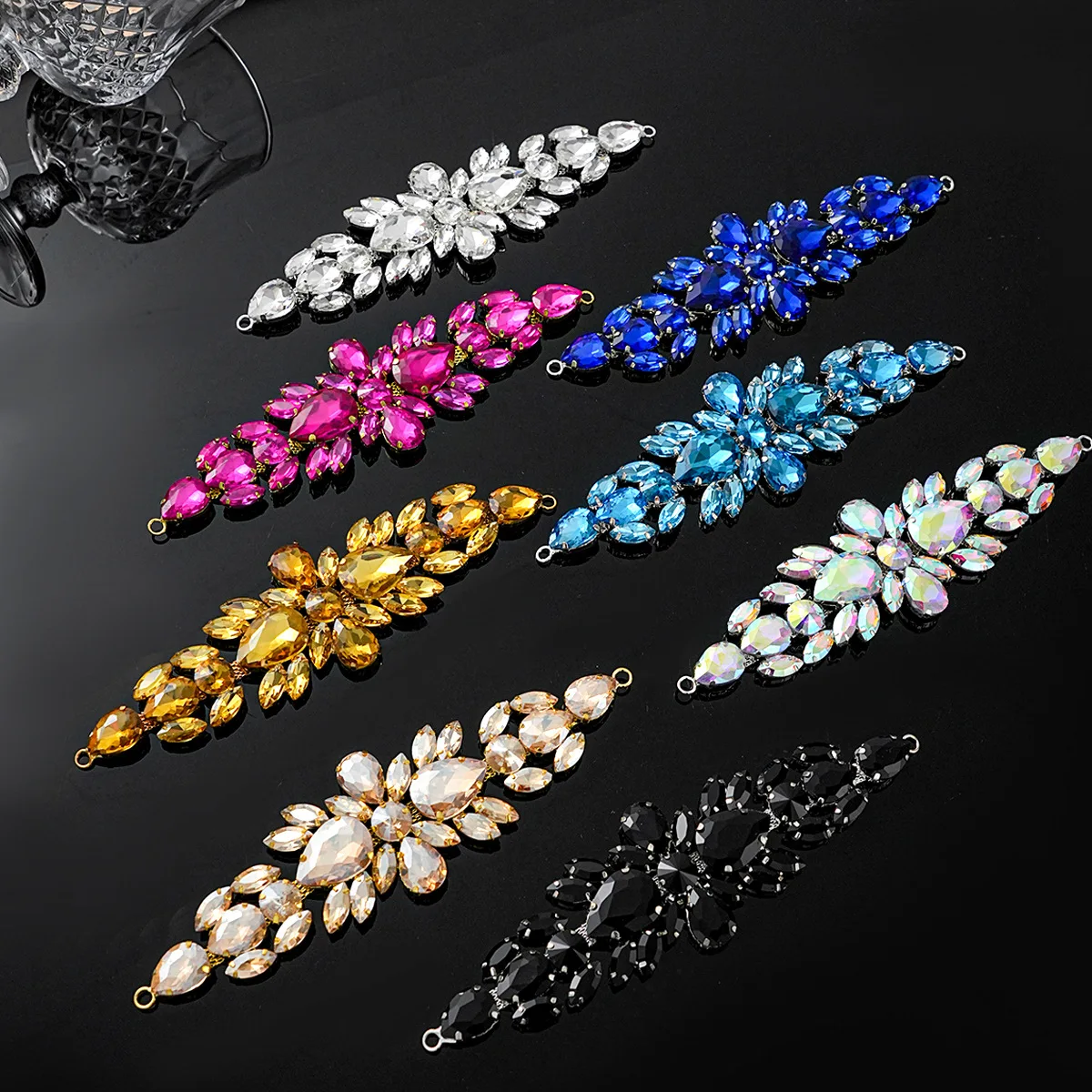5pcs Rhinestone Decoration Crystal Diamond Bags Hat Accessories DIY Craft Wedding Evening Dress High-end Rhinestone Decoration
5pcs Rhinestone Decoration Crystal Diamond Bags Hat Accessories DIY Craft Wedding Evening Dress High-end Rhinestone Decoration