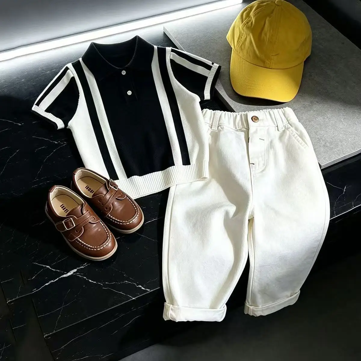 Boys' Summe Set Fashion New Style Children' Color Blocking Short Sleeve Knitted Shirt White Casual Pants 2-piece Set
Boys' Summe Set Fashion New Style Children' Color Blocking Short Sleeve Knitted Shirt White Casual Pants 2-piece Set